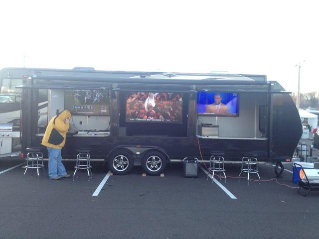 High-Quality Tailgate Rental Company High-Quality Tailgate Rental Company